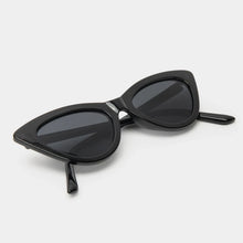Load image into Gallery viewer, Black Cat Eye Sunglasses
